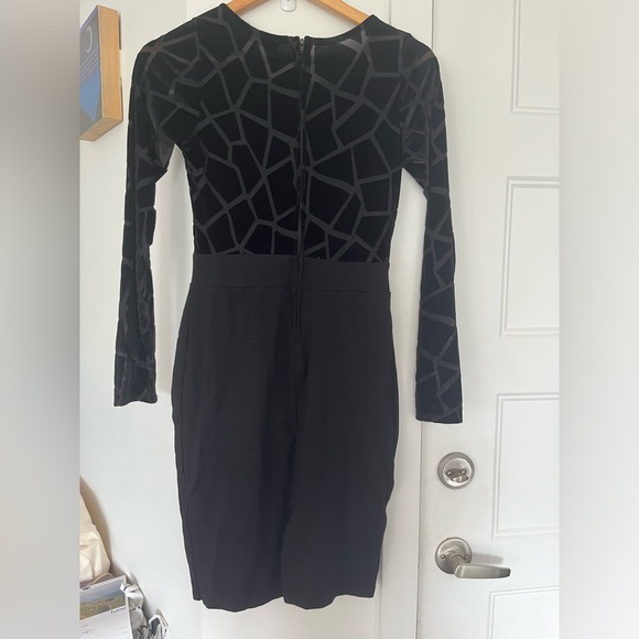 #72 Fashionnova black long sleeve midi dress with velvet and mesh cutouts - Picture 5 of 7